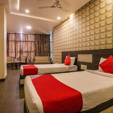 Super Collection O Indian Suites Near Sitara Restaurant Bengalúr Exteriér fotografie