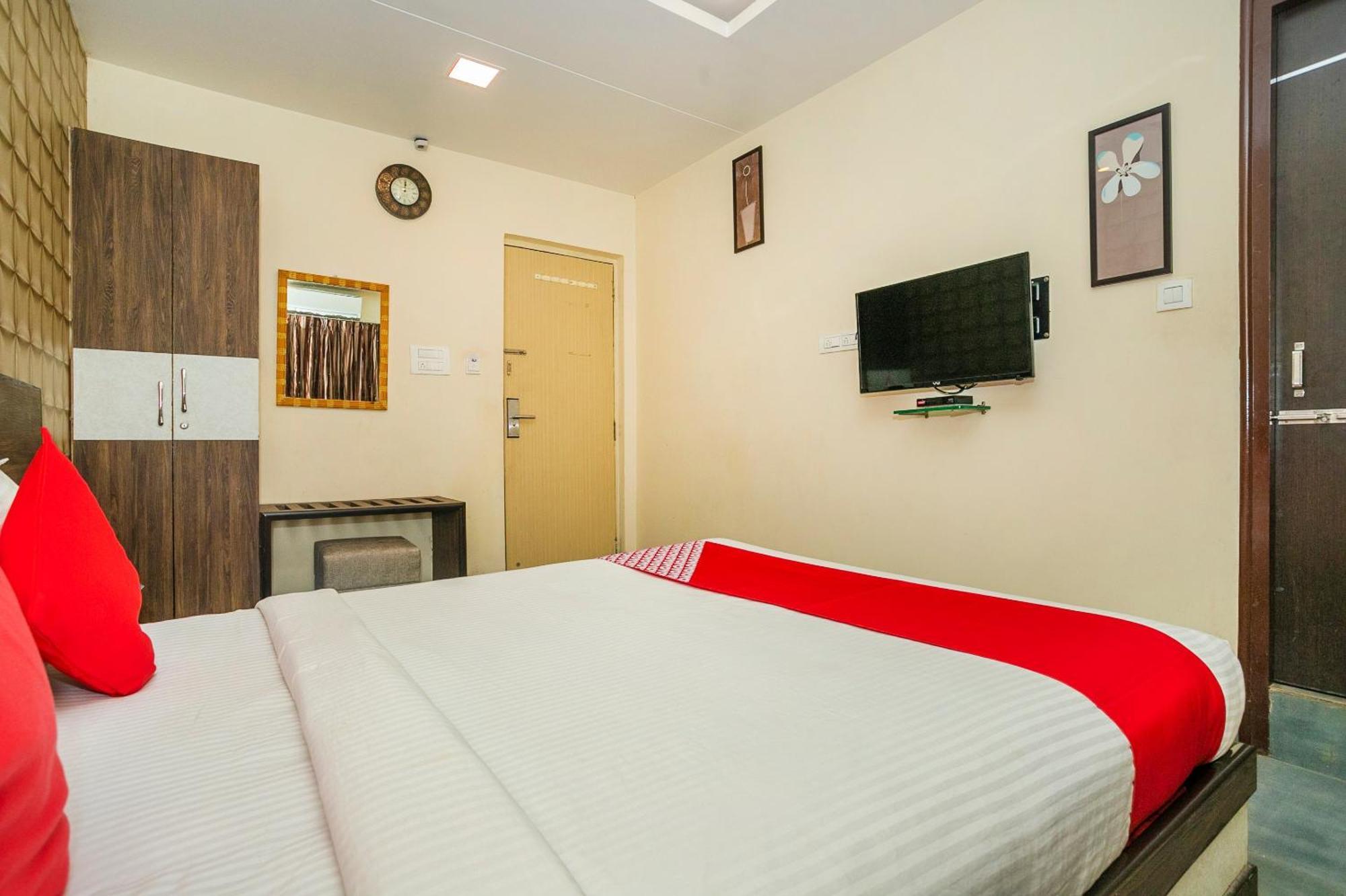 Super Collection O Indian Suites Near Sitara Restaurant Bengalúr Exteriér fotografie