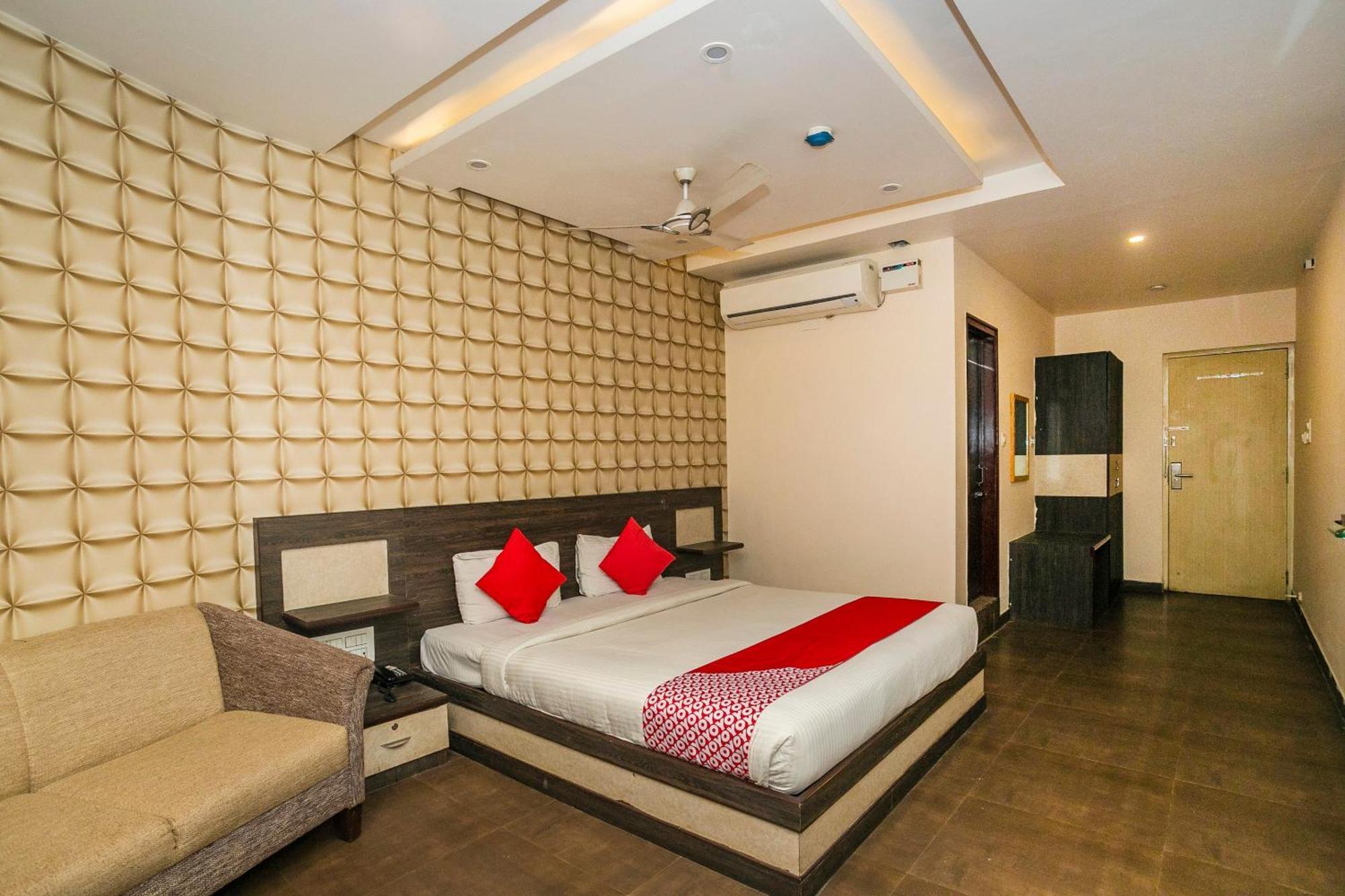 Super Collection O Indian Suites Near Sitara Restaurant Bengalúr Exteriér fotografie